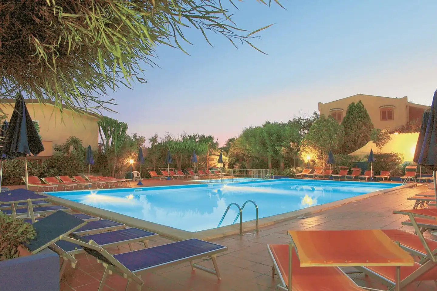 Grotticelle Pool