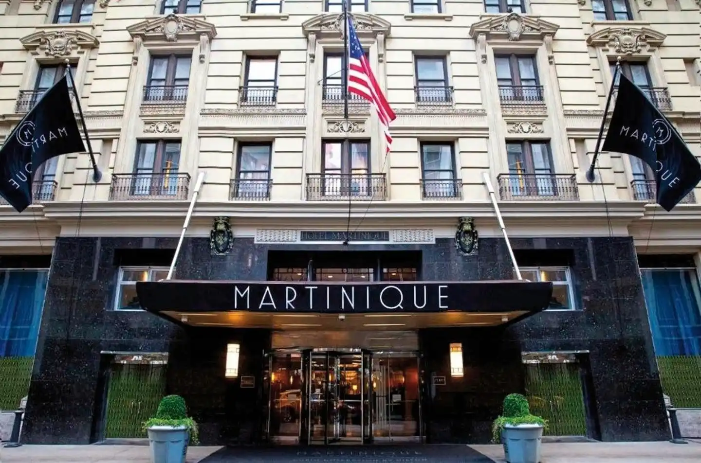 Martinique New York on Broadway Aussenansicht