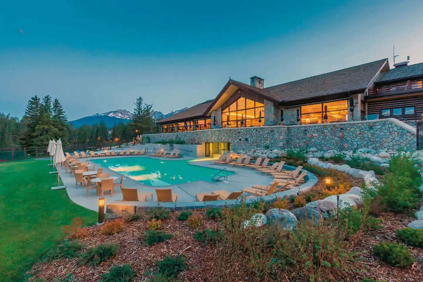 Fairmont Jasper Park Lodge Pool