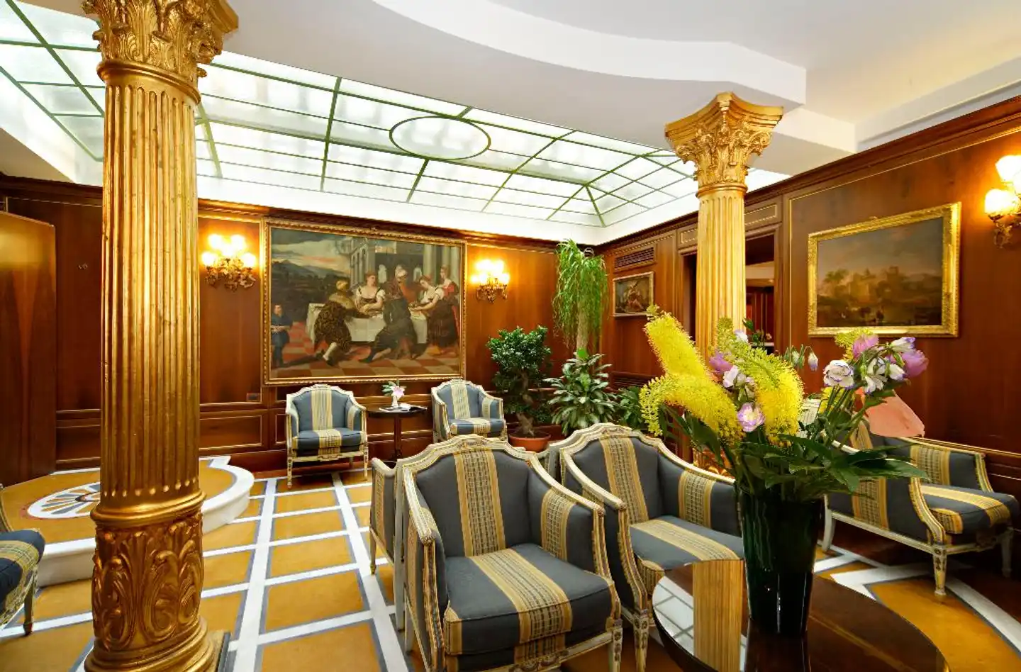Kette Lobby