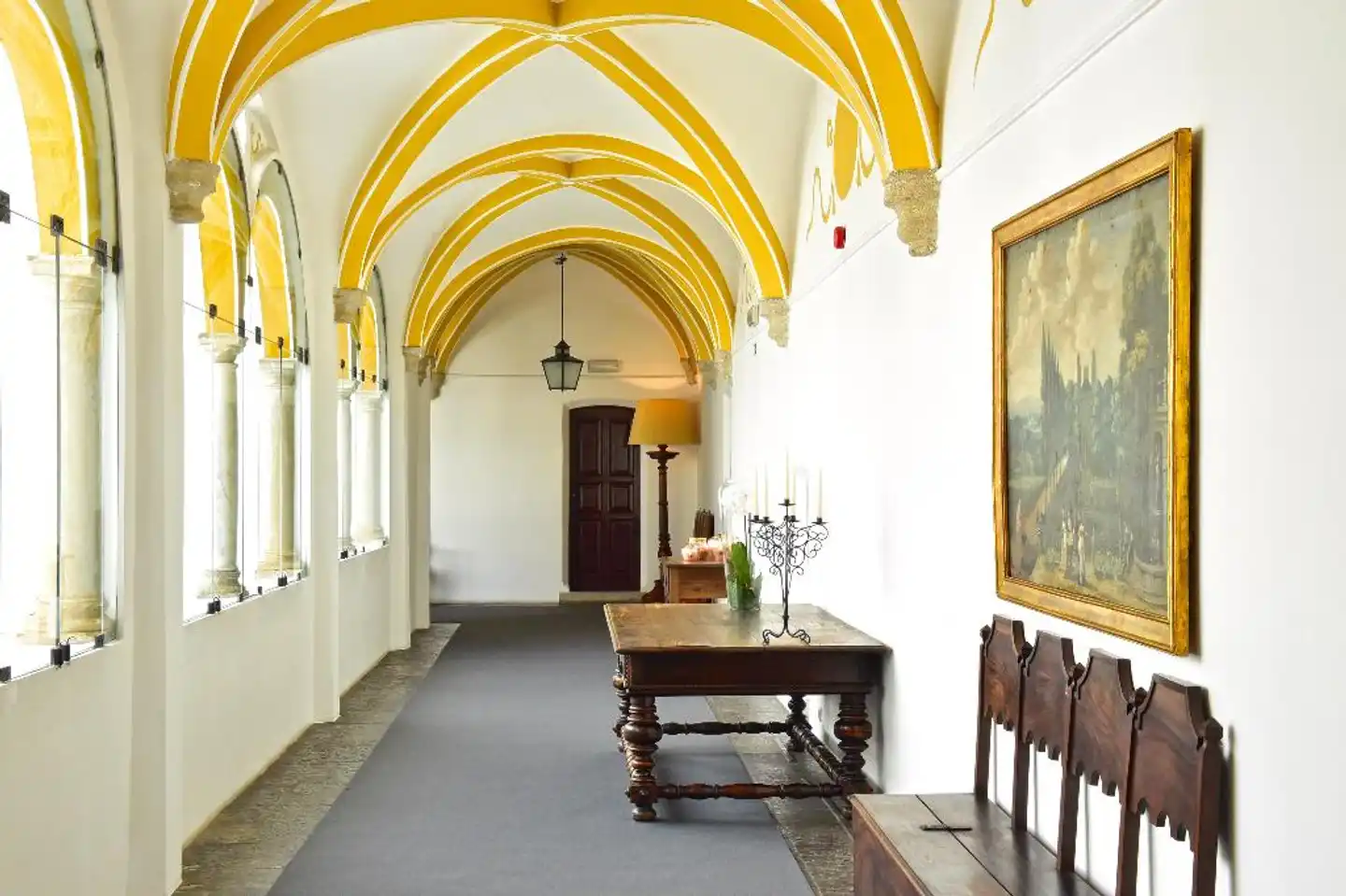 Pousada Convento de Evora Lobby