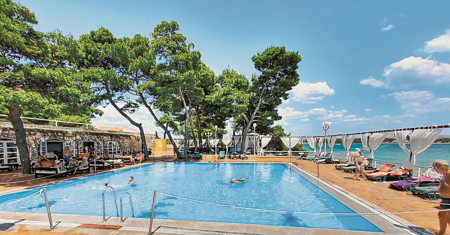 Punta Pool