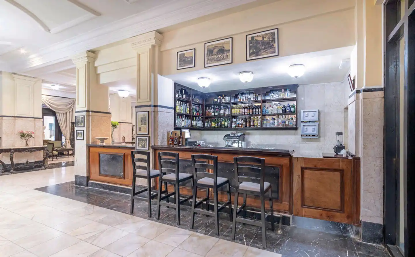 Roc Presidente Bar
