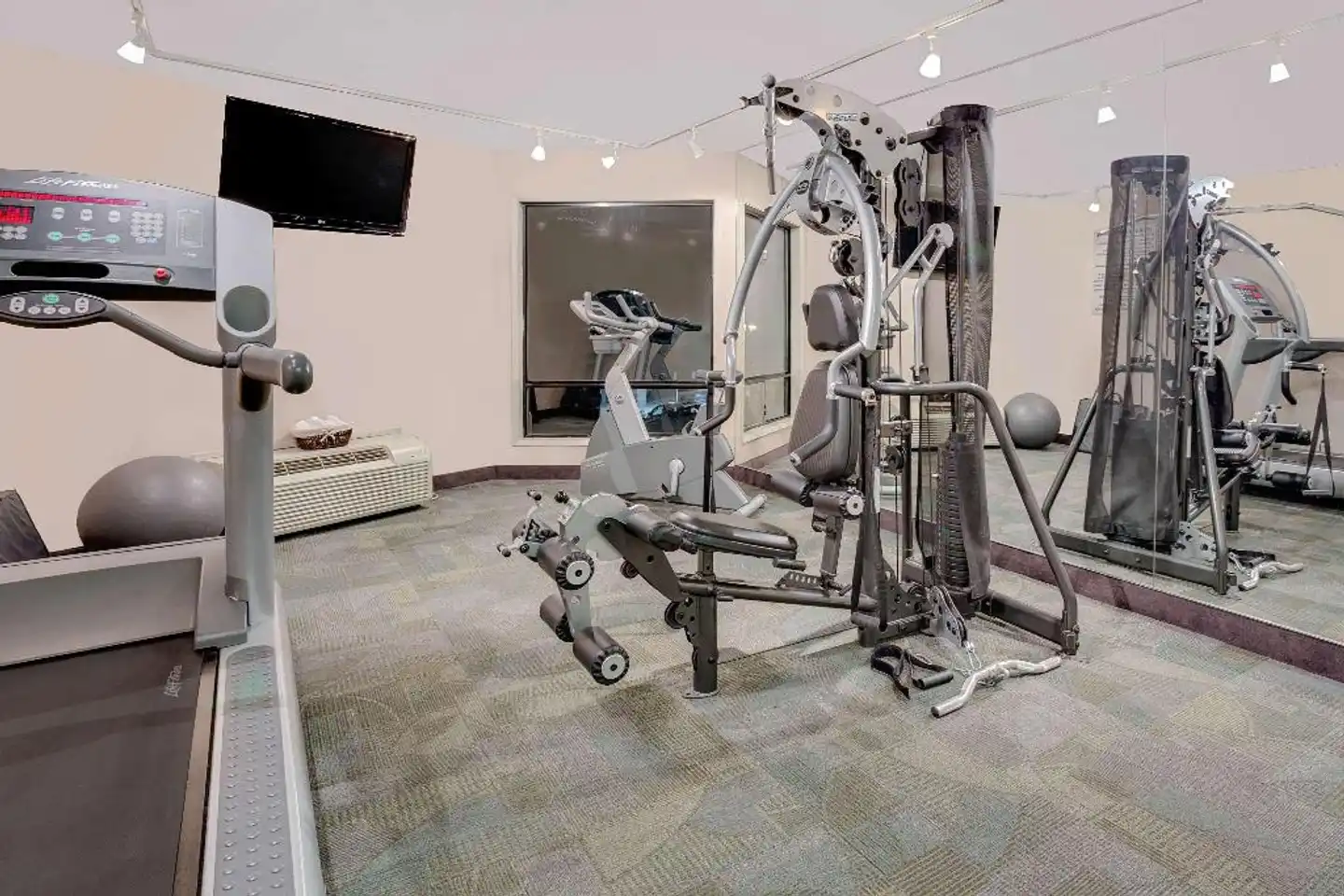 Ramada by Wyndham Kamloops Sport und Entertainment