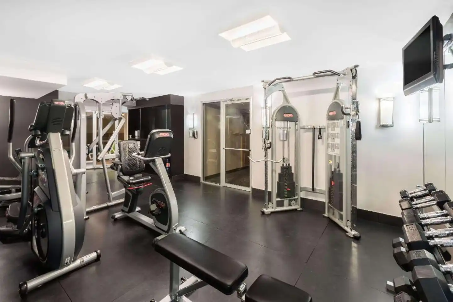 Ramada Hotel Prince George Sport und Entertainment