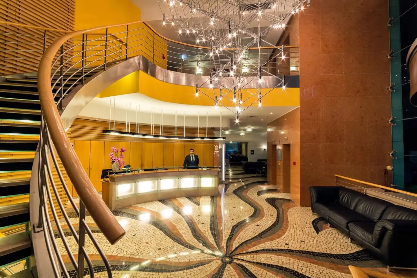 SANA Sesimbra Hotel Lobby