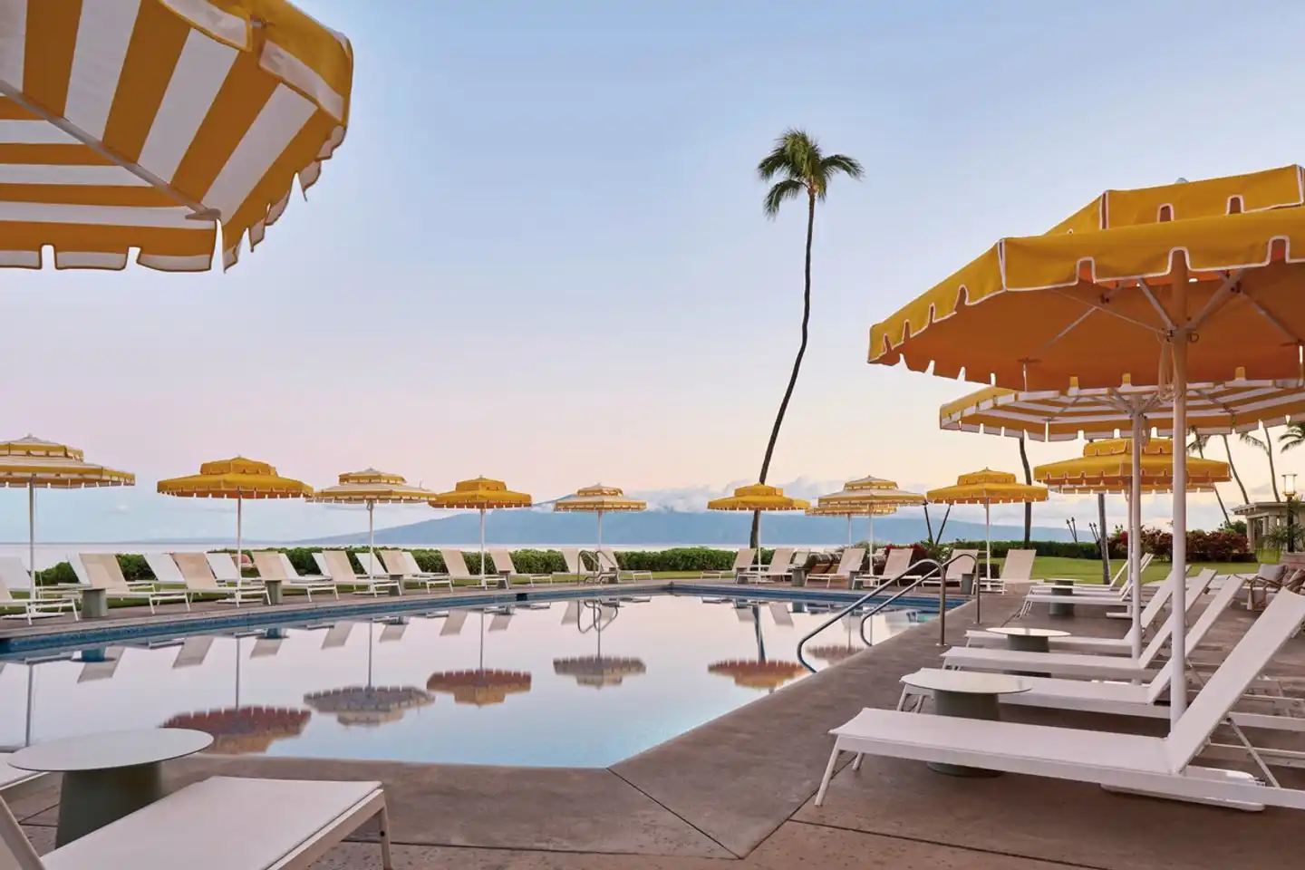 Royal Lahaina Resort & Bungalows Strand