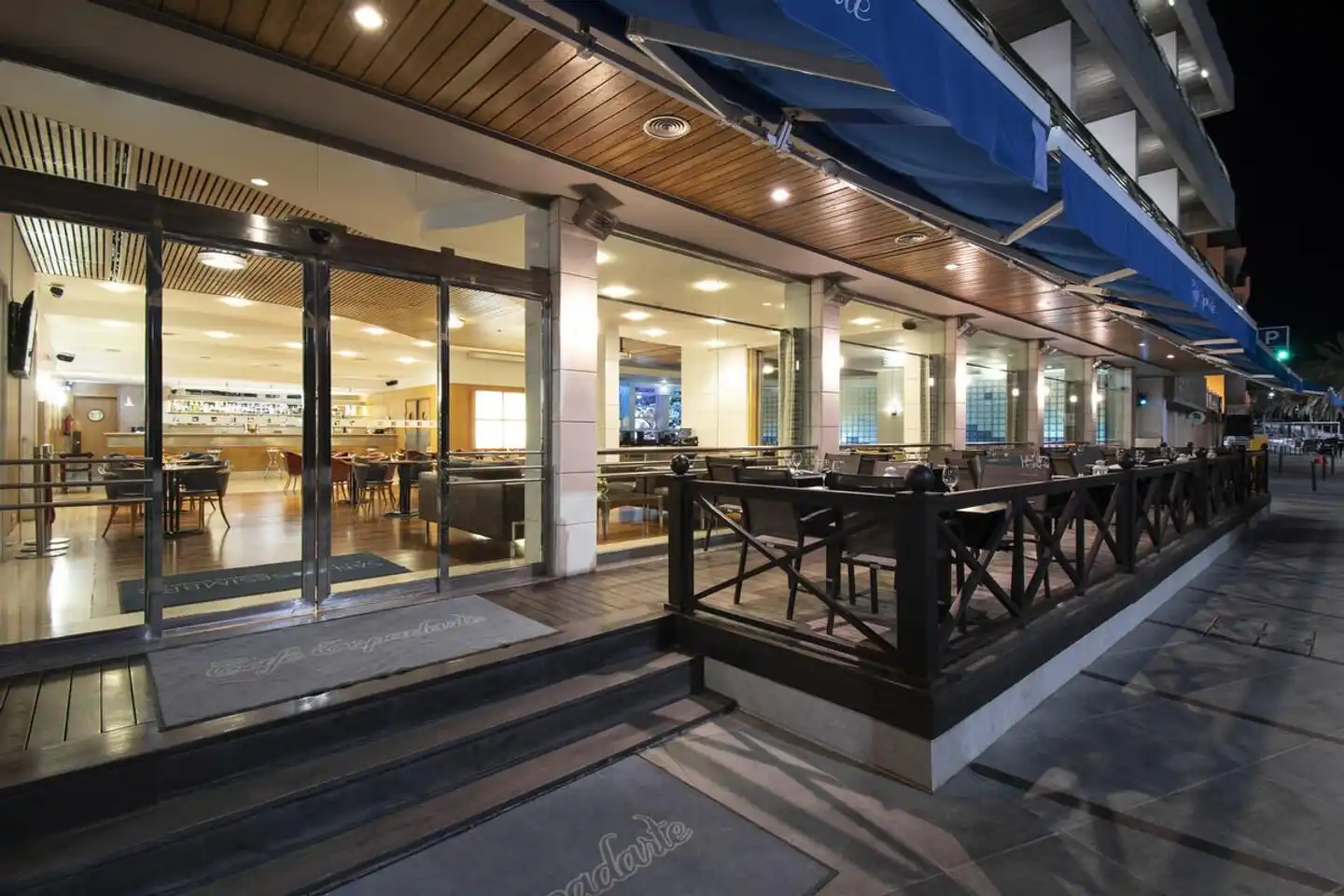 SANA Sesimbra Hotel Lobby