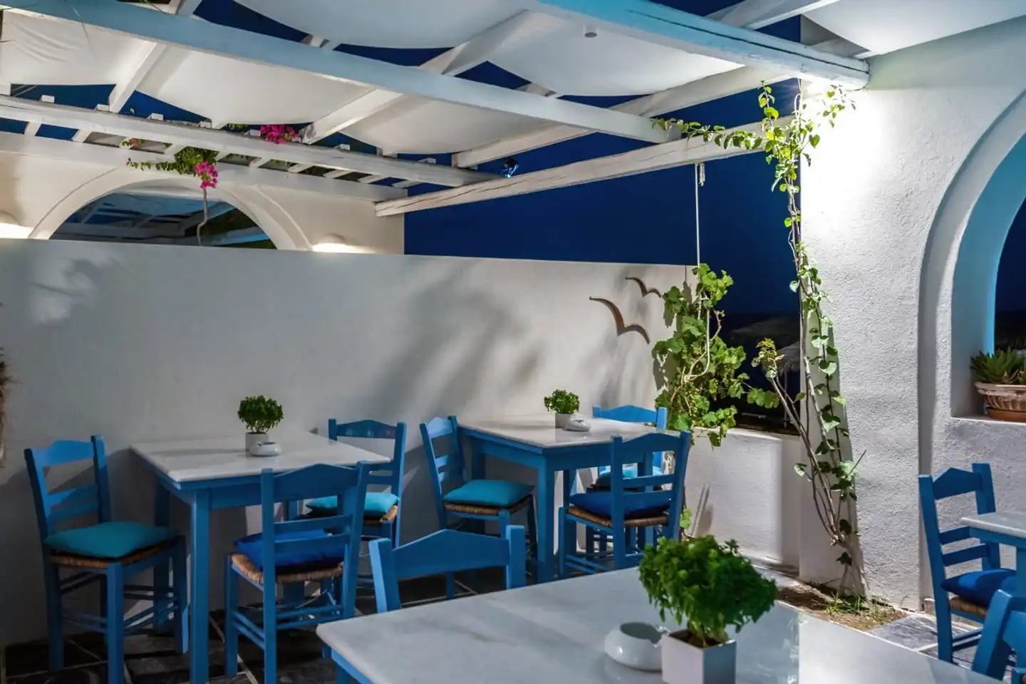 Sigalas Hotel Restaurant