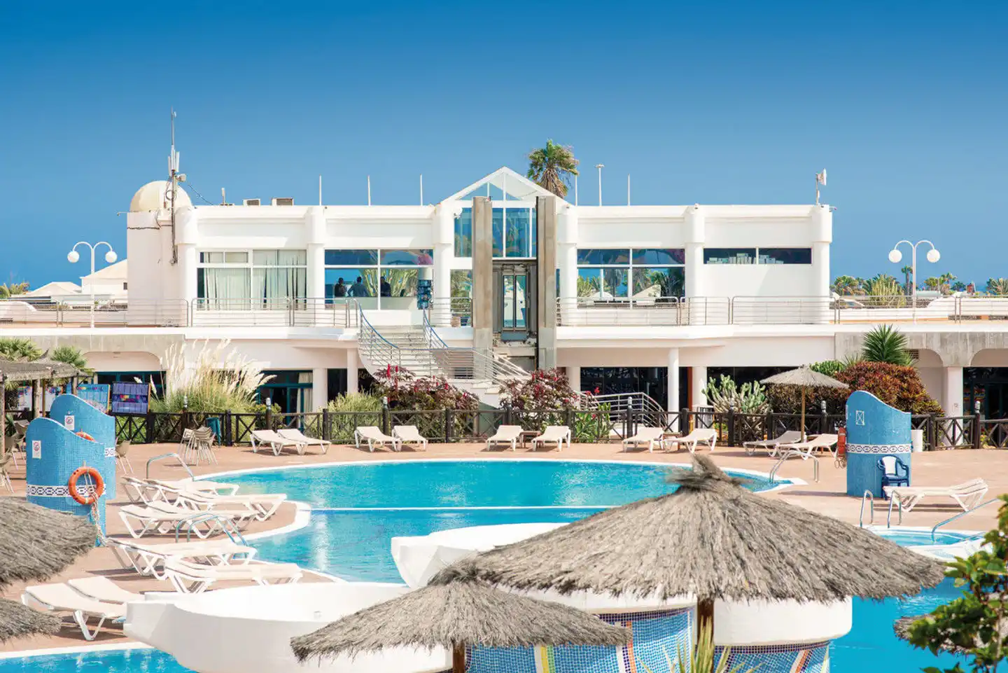 HL Club Playa Blanca Pool