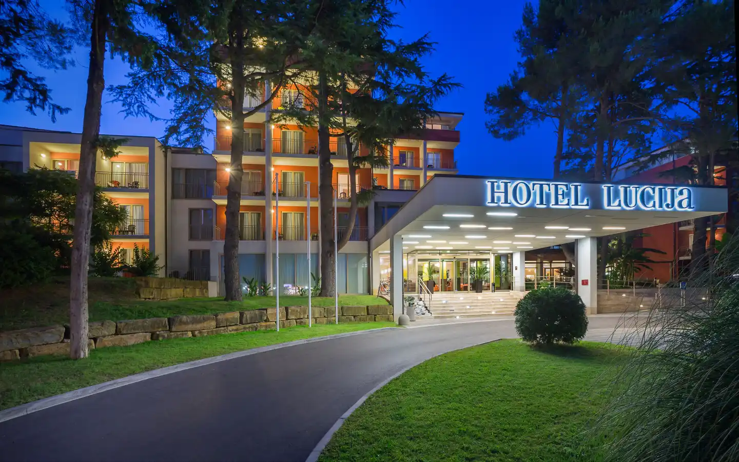 Remisens Hotel Lucija Aussenansicht