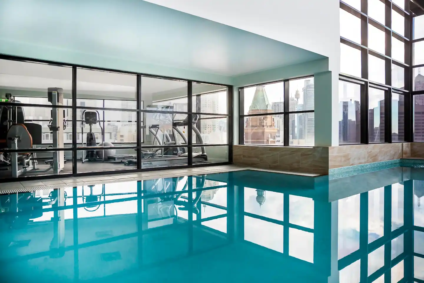 Mercure Sydney Hallenbad