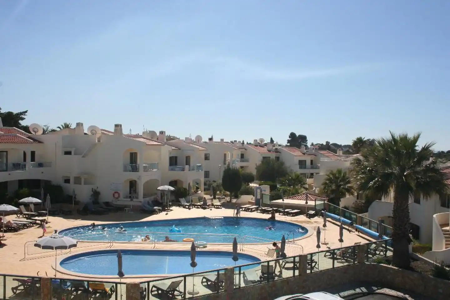 Monte Dourado Pool