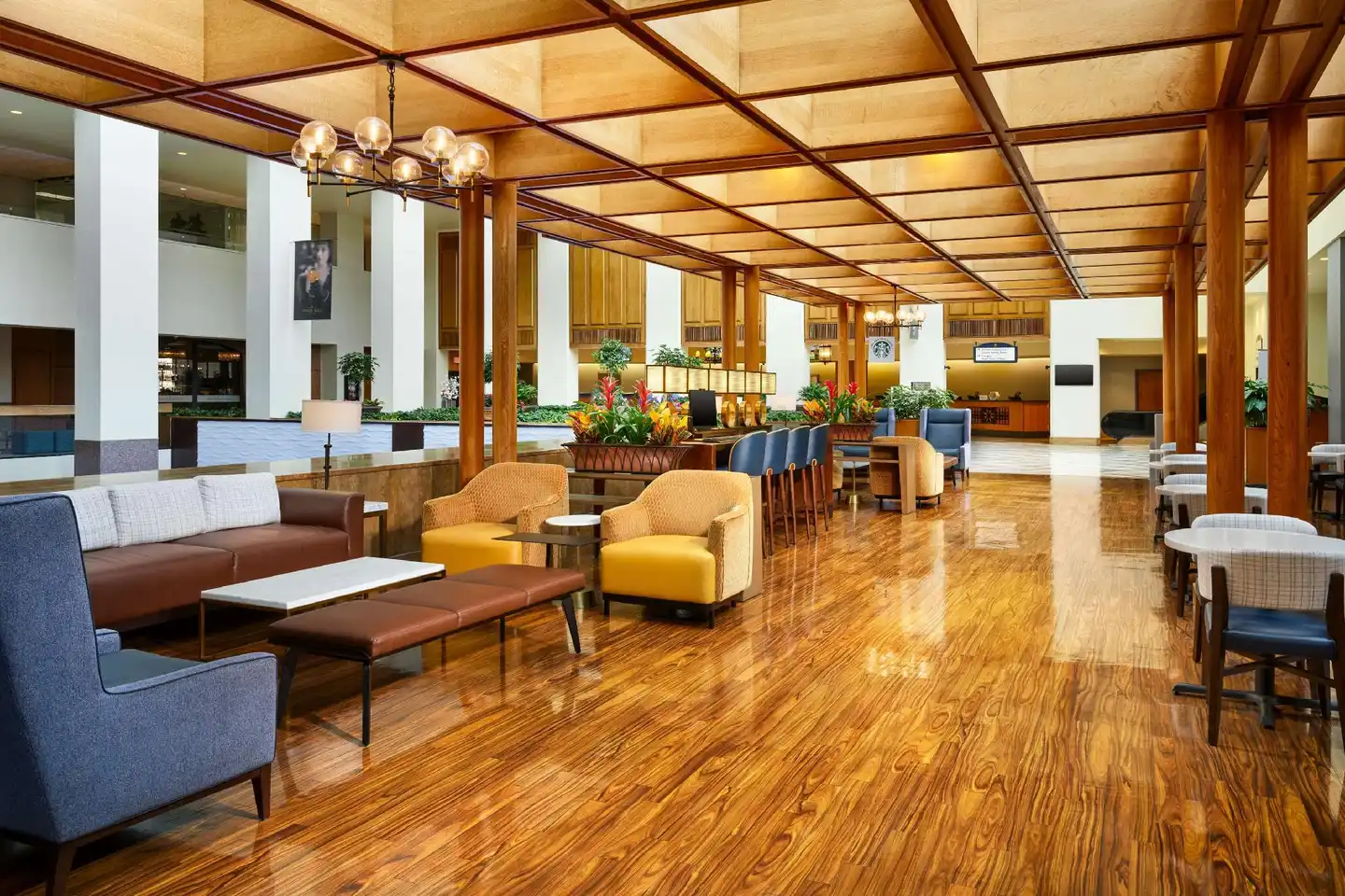 Hilton New Orleans Riverside Lobby