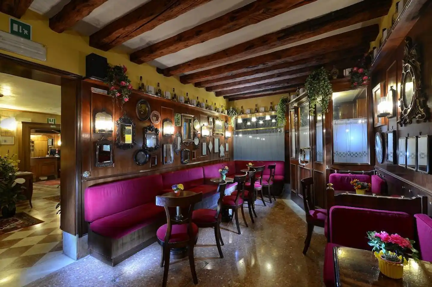 Antico Panada Bar