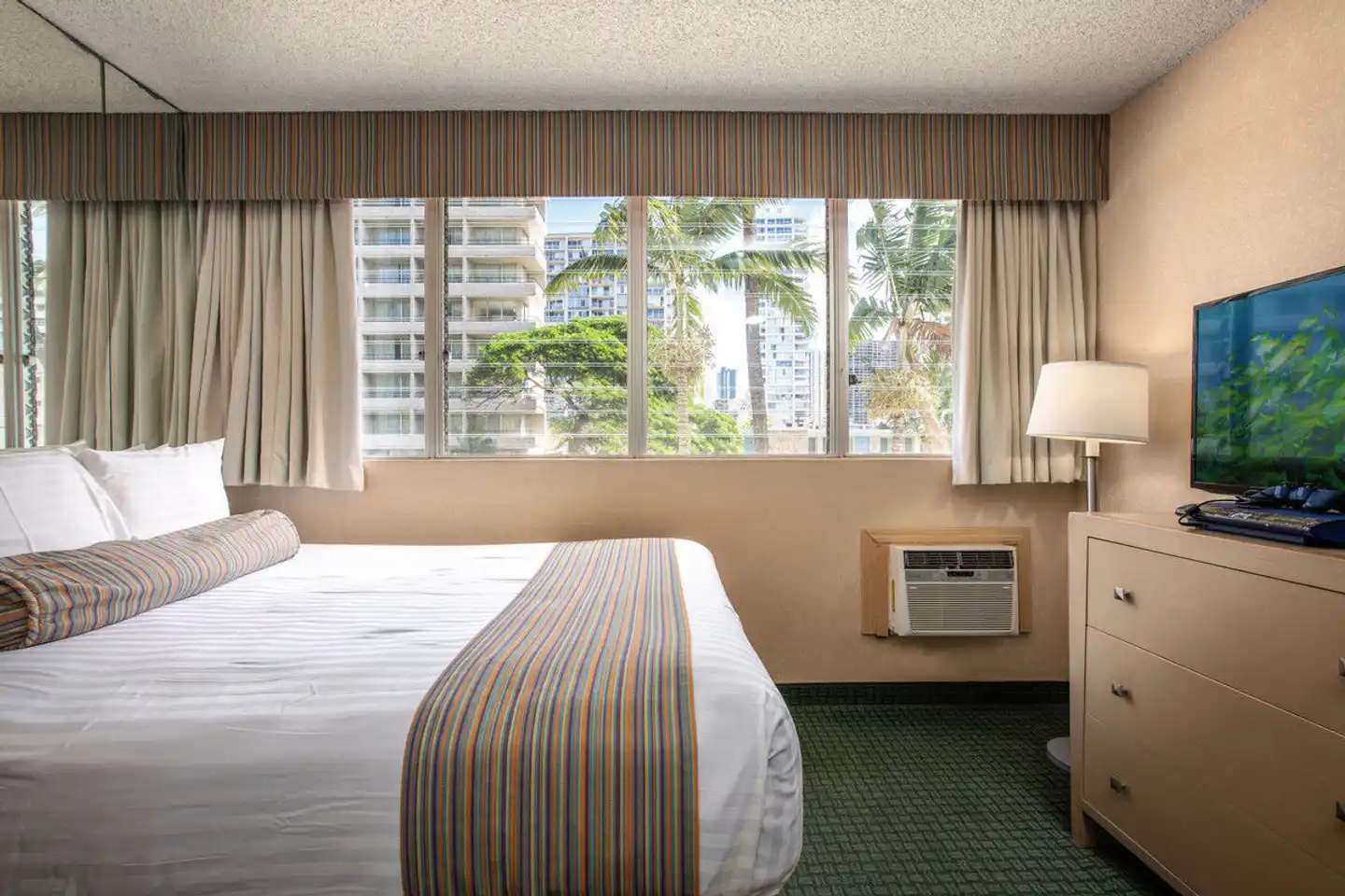 Aqua Aloha Surf Waikiki Wohnbeispiel
