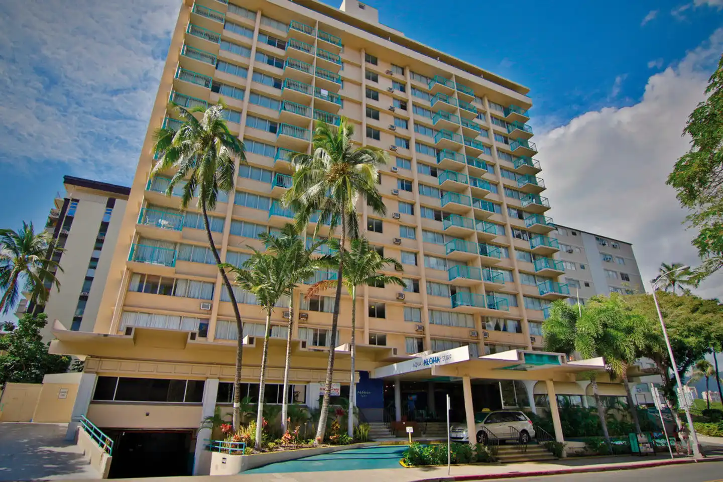 Aqua Aloha Surf Waikiki Aussenansicht