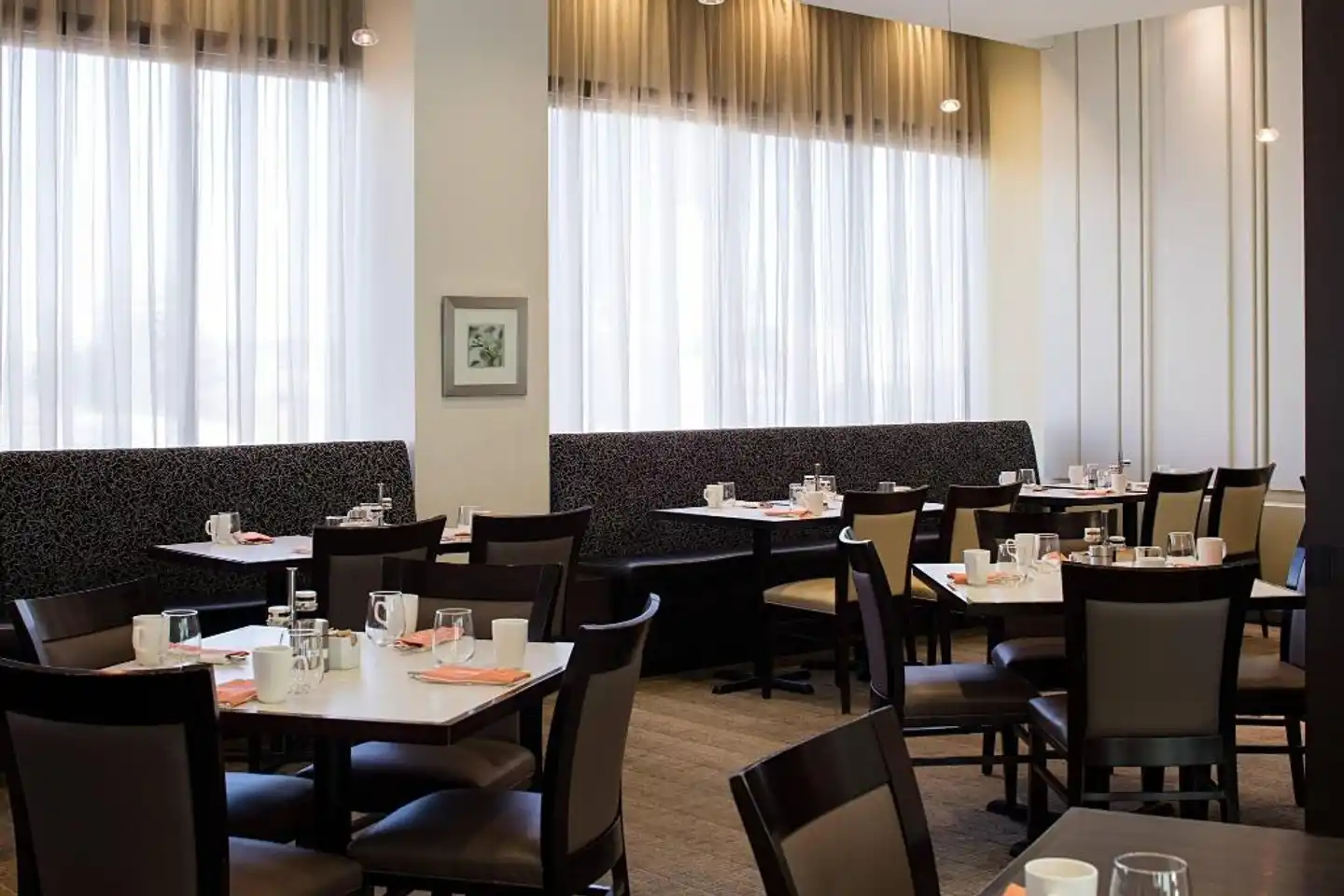 Delta Hotels by Marriott Edmonton South Conference Centre Restaurant