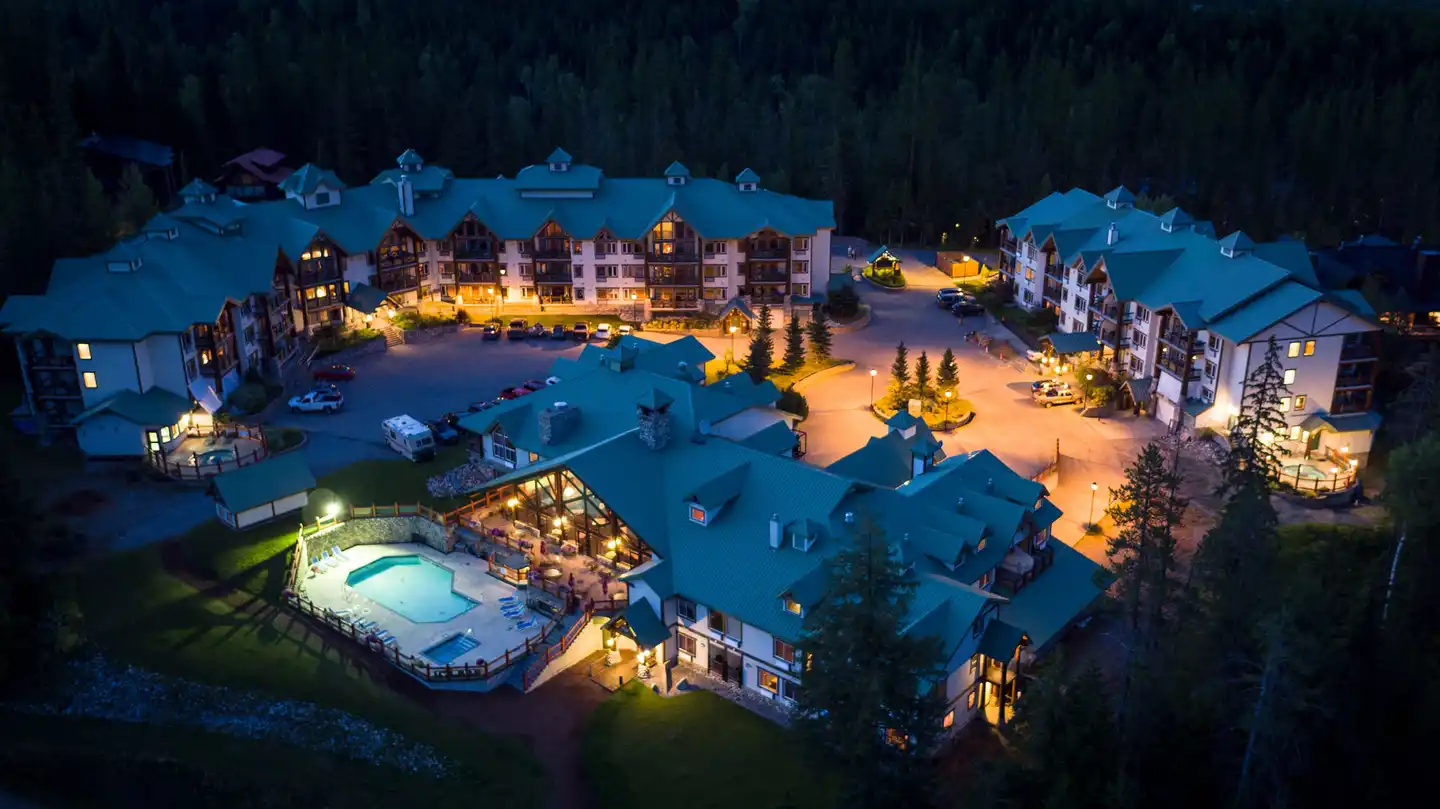 Lizard Creek Lodge Pool
