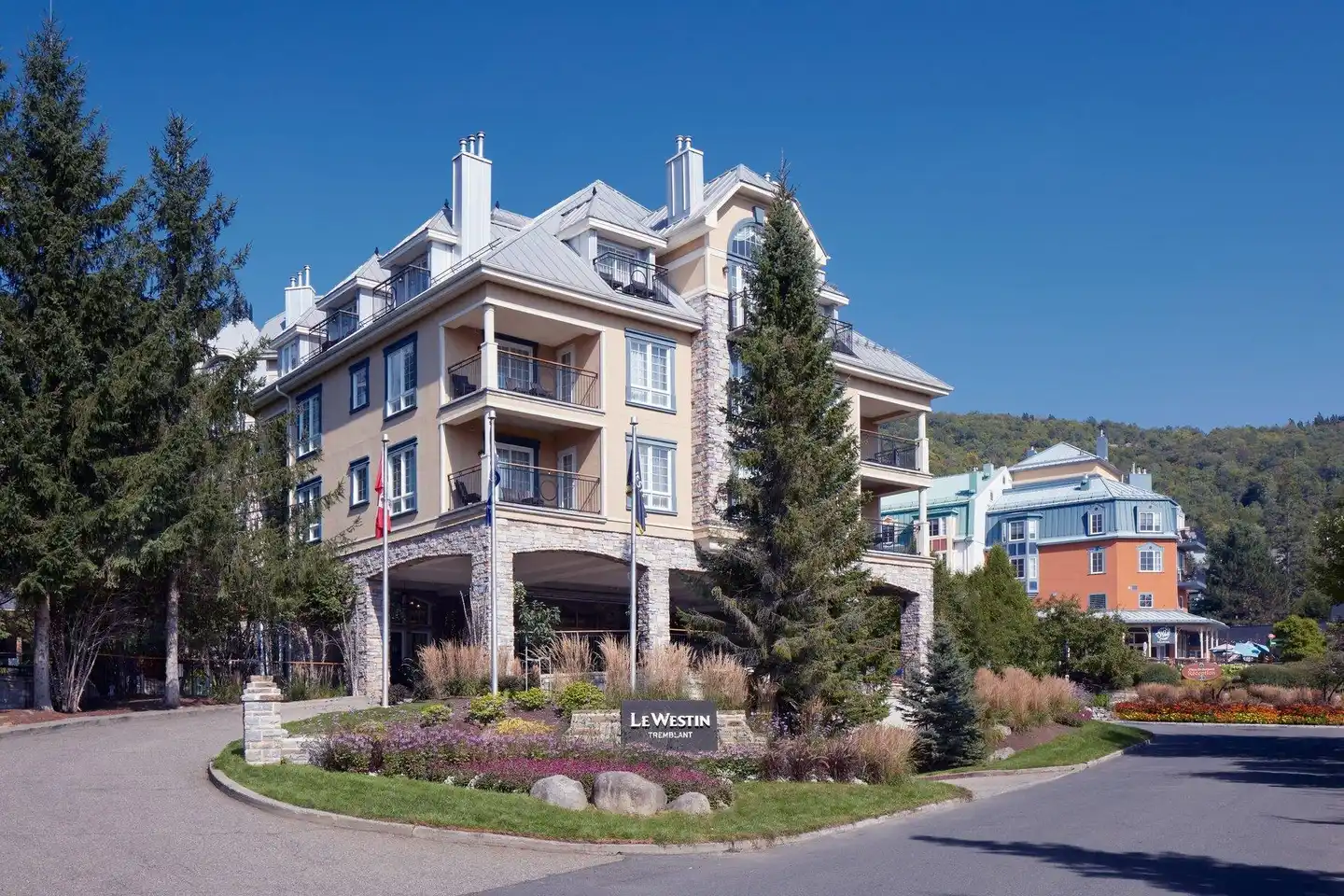 Le Westin Resort & Spa, Tremblant, Quebec Aussenansicht