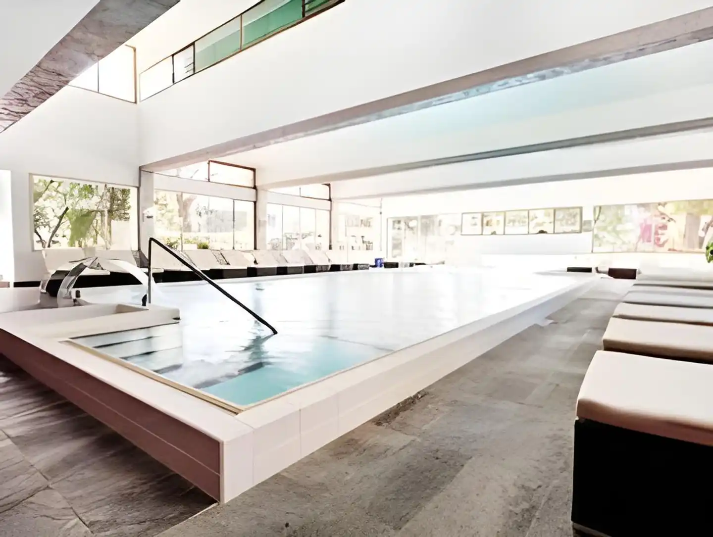 Terme Milano Hallenbad