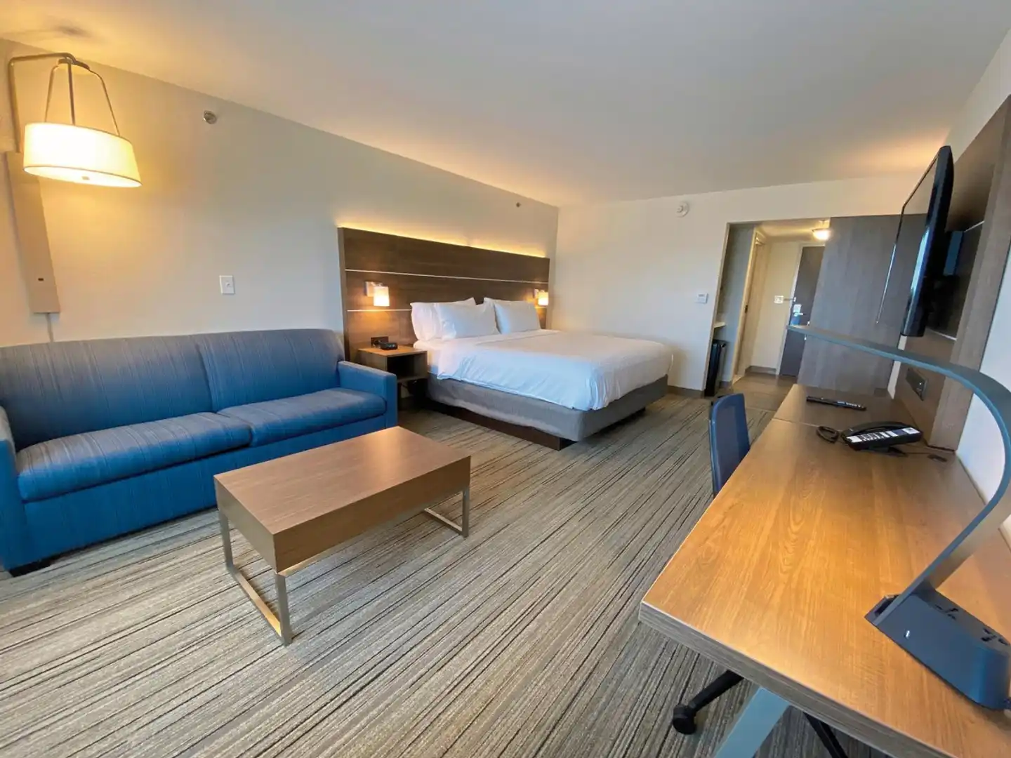 Holiday Inn Express & Suites Boston - Cambridge Wohnbeispiel