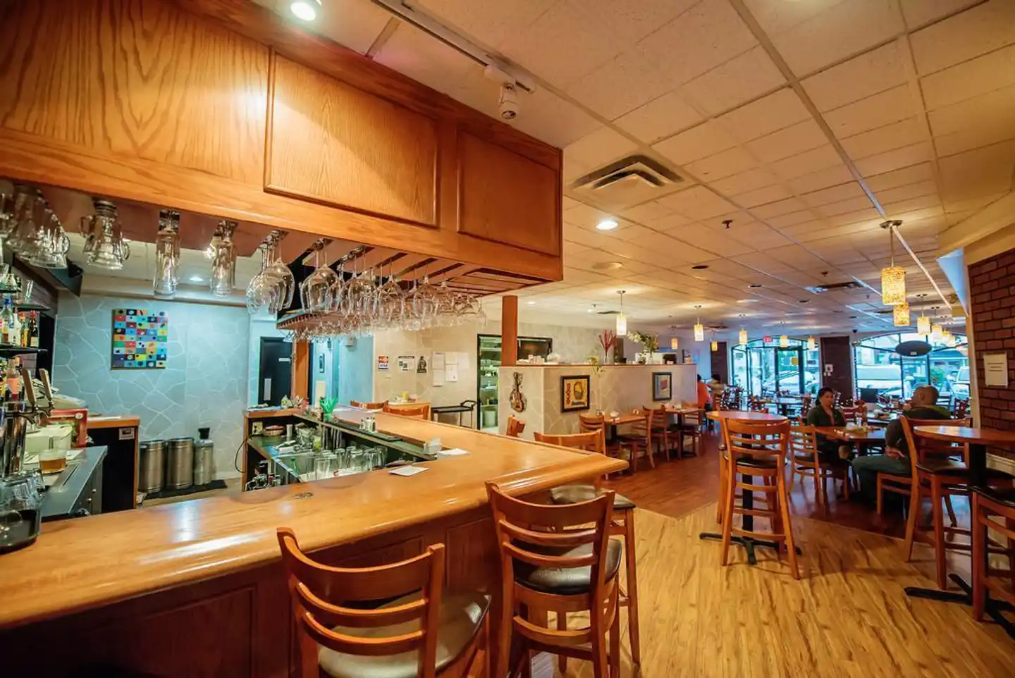 Harrison Lake Hotel Bar