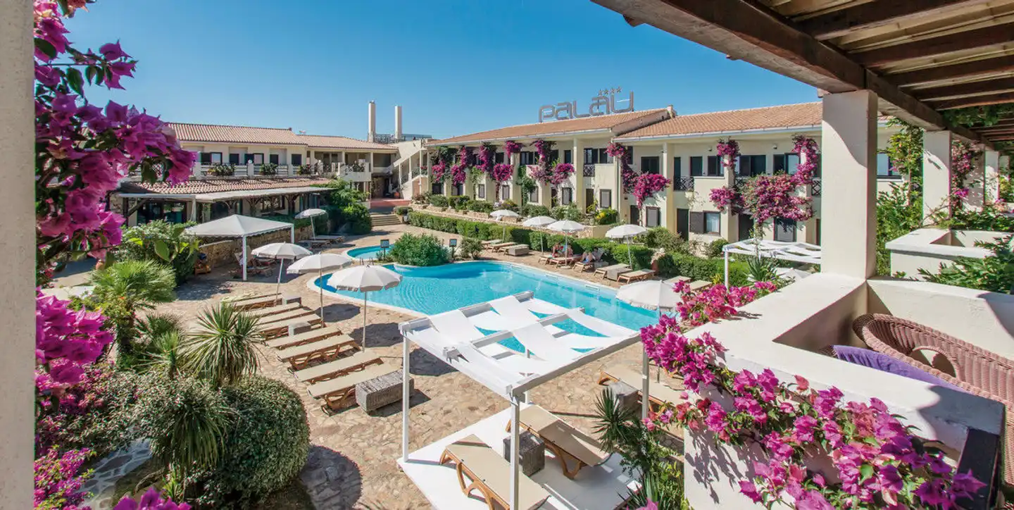 Hotel Palau Pool