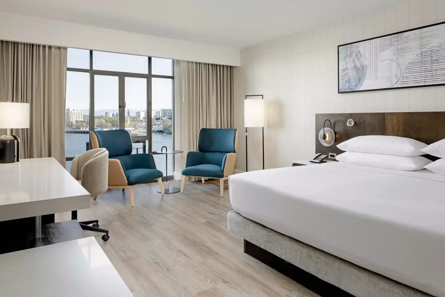 Delta Hotels by Marriott Victoria Ocean Pointe Resort Wohnbeispiel