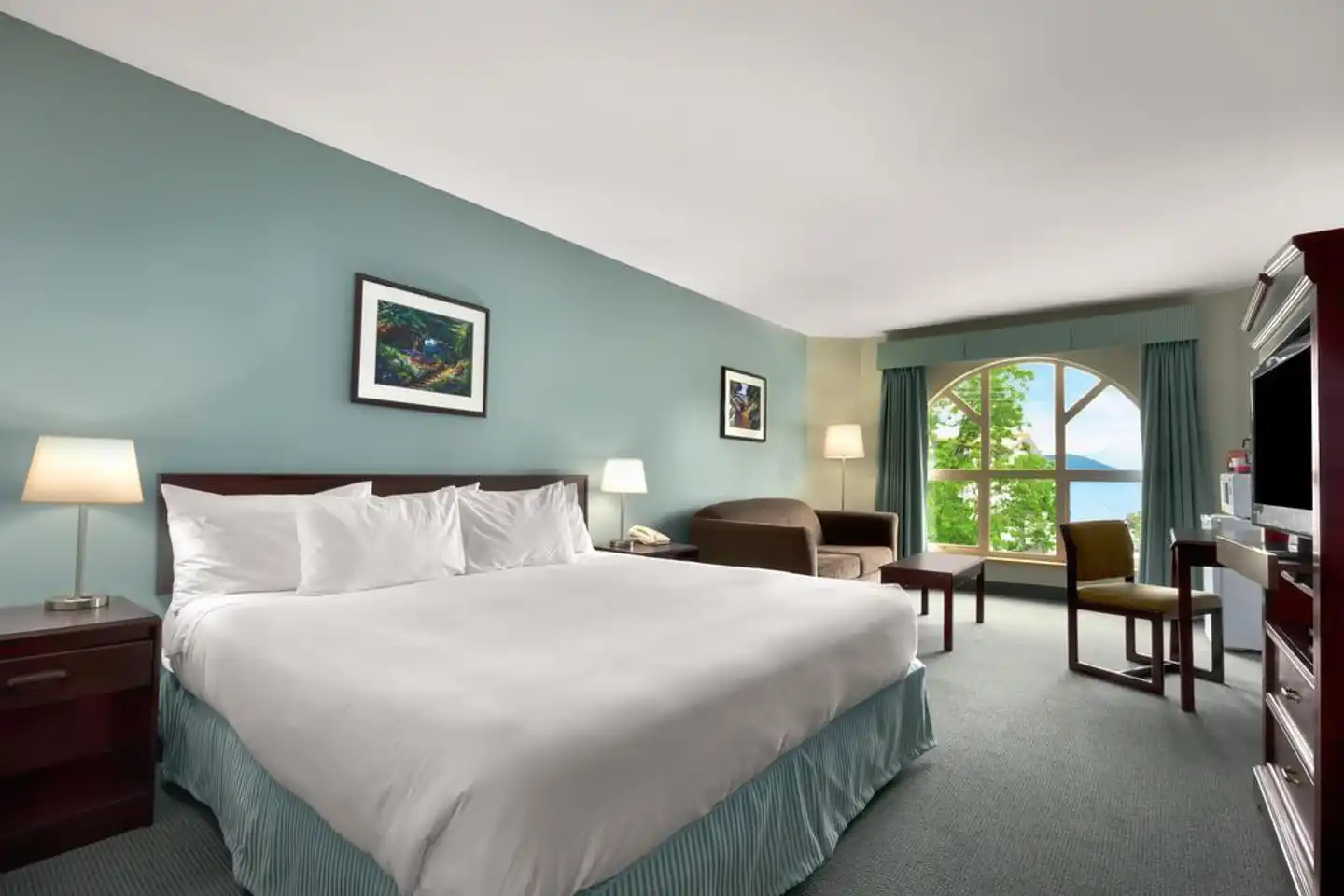 Harrison Lake Hotel Wohnbeispiel