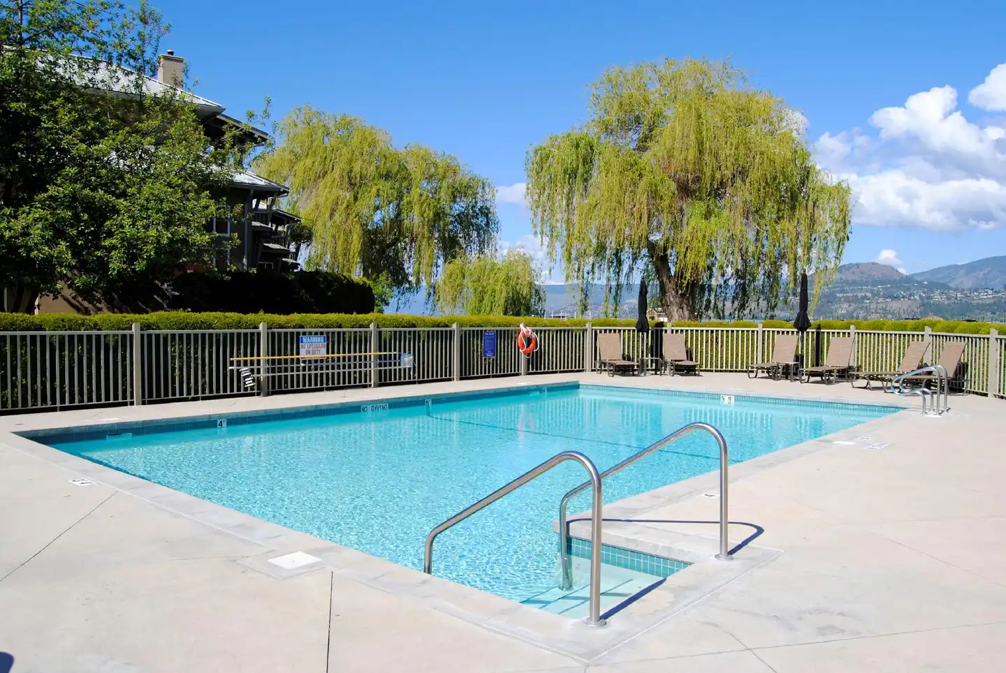 Manteo Resort Pool