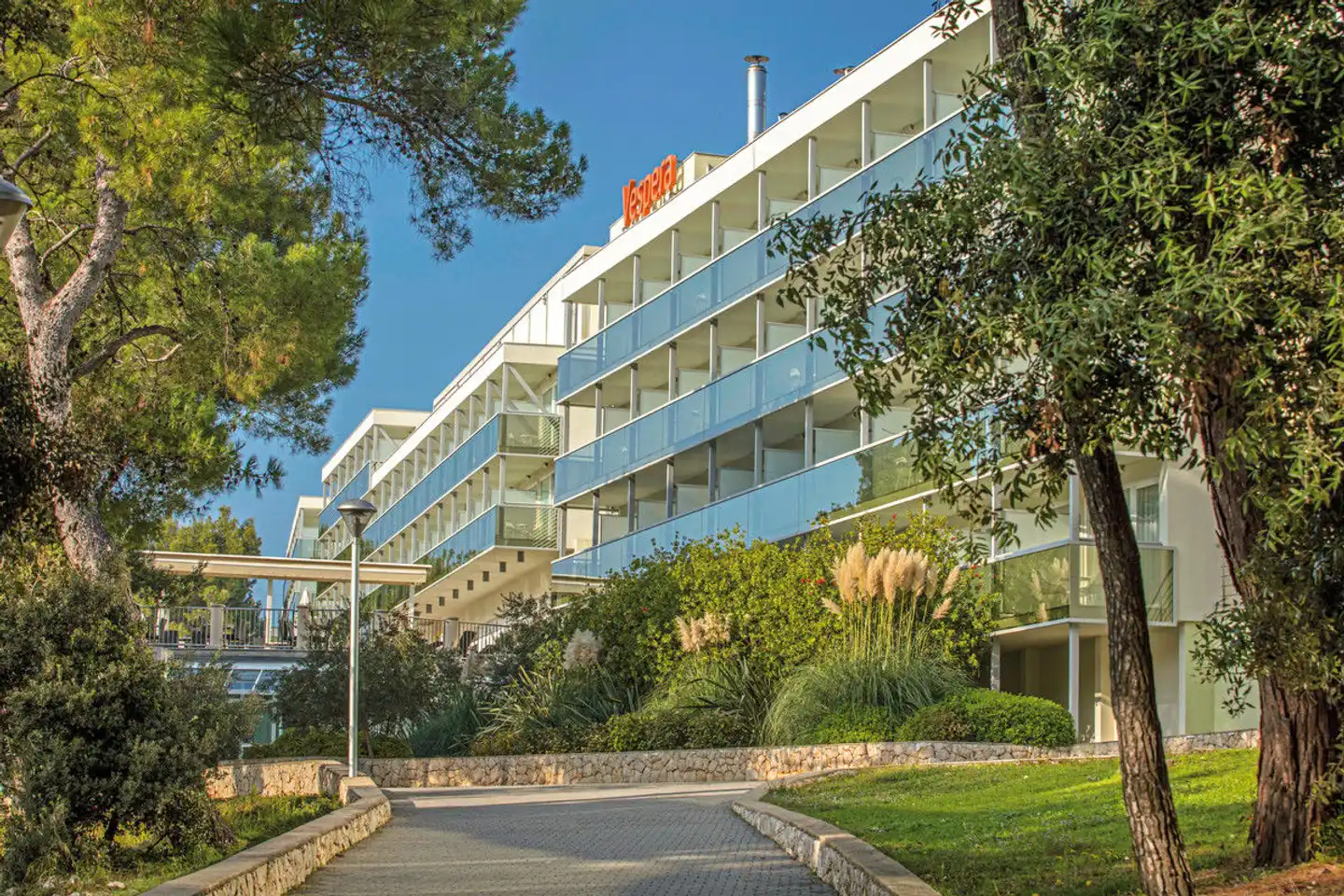 Family Hotel Vespera Aussenansicht