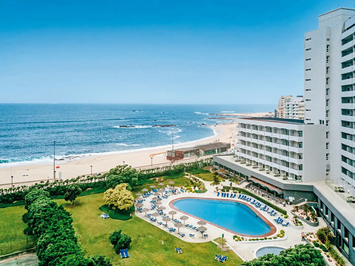 Axis Vermar Conference & Beach Pool