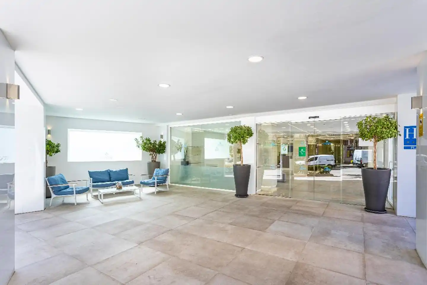 Veramar Lobby