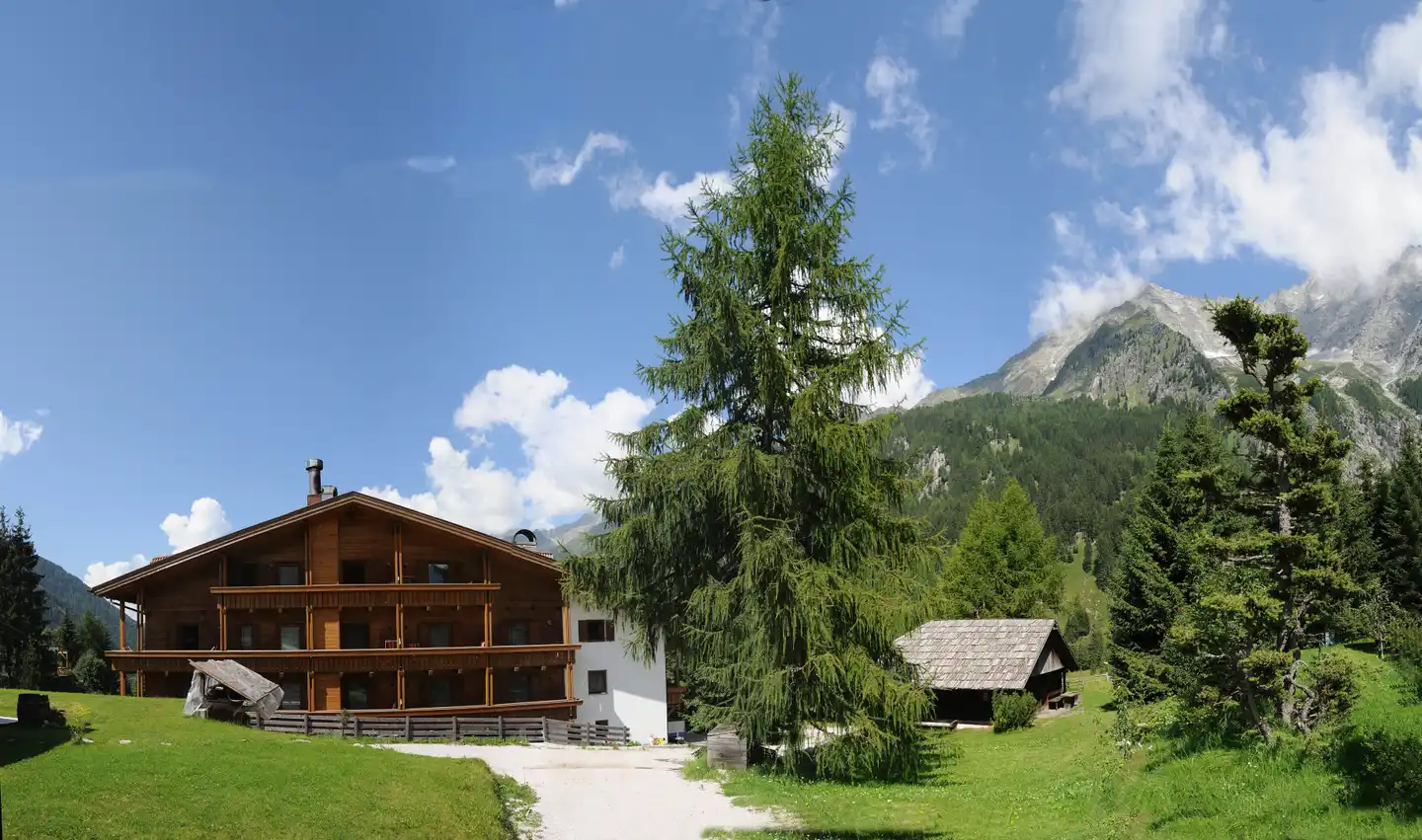 Sporthotel Wildgall Aussenansicht