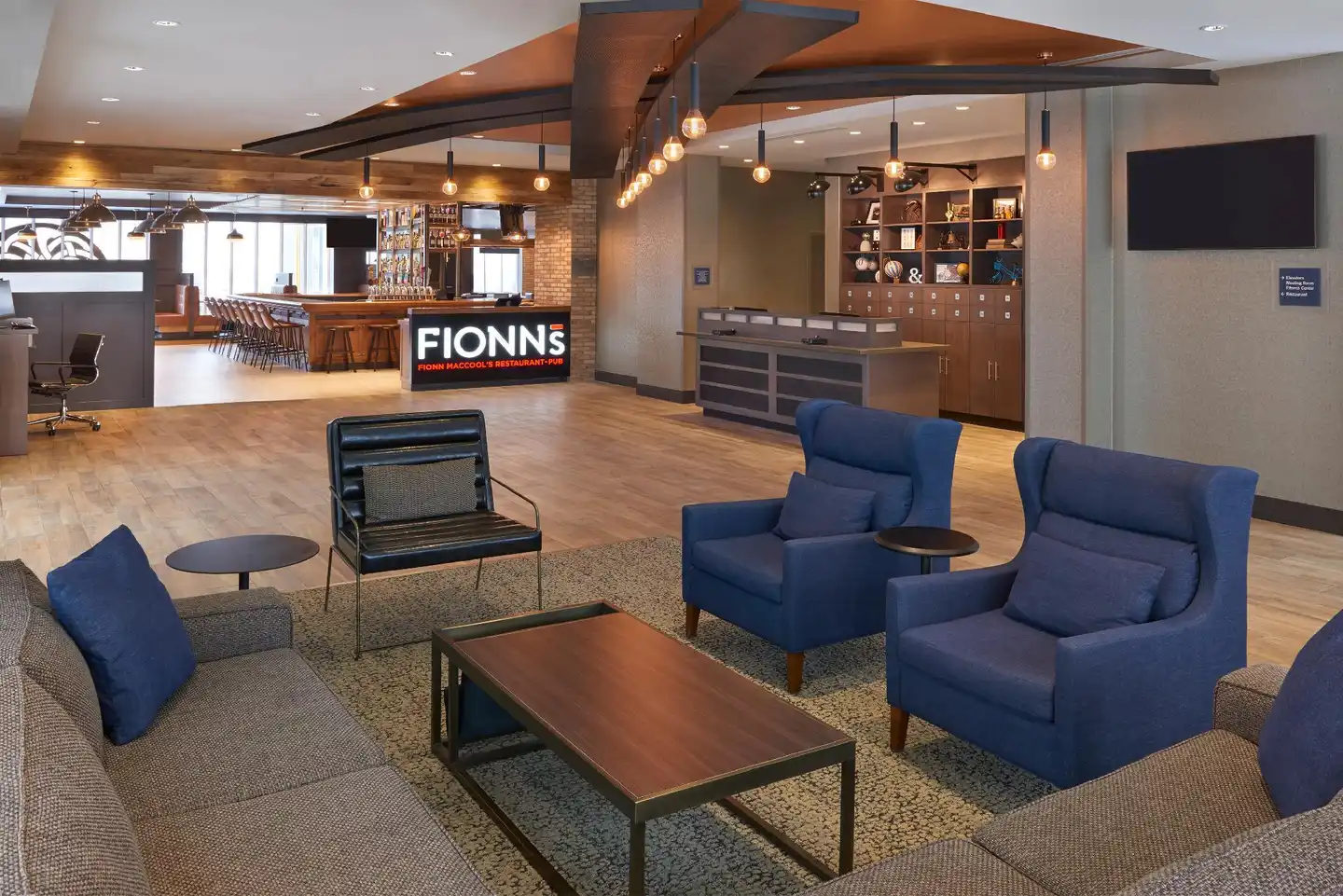 Four Points by Sheraton Toronto Airport East Lobby
