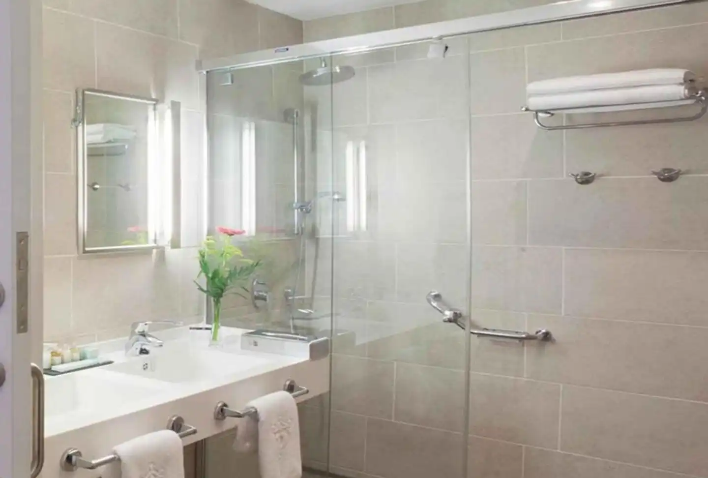 Parador de Albacete Badezimmer