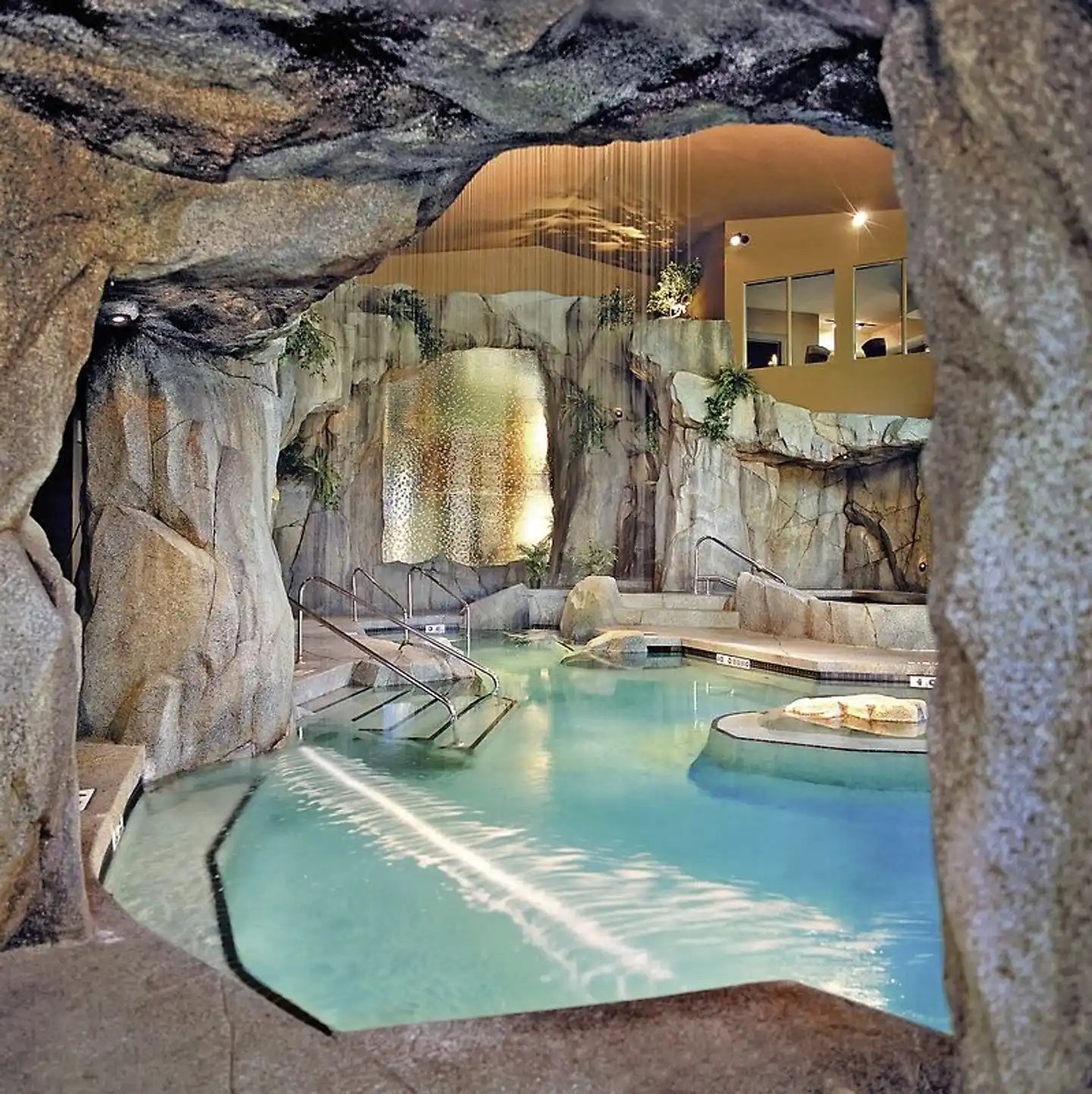 Tigh-Na-Mara Seaside Spa Resort Pool