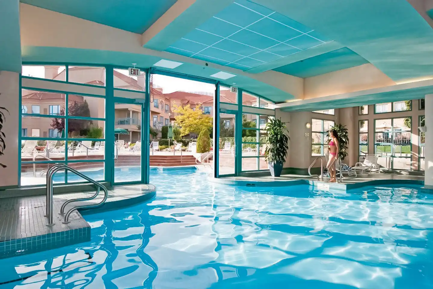 Delta Hotels by Marriott Grand Okanagan Resort Hallenbad