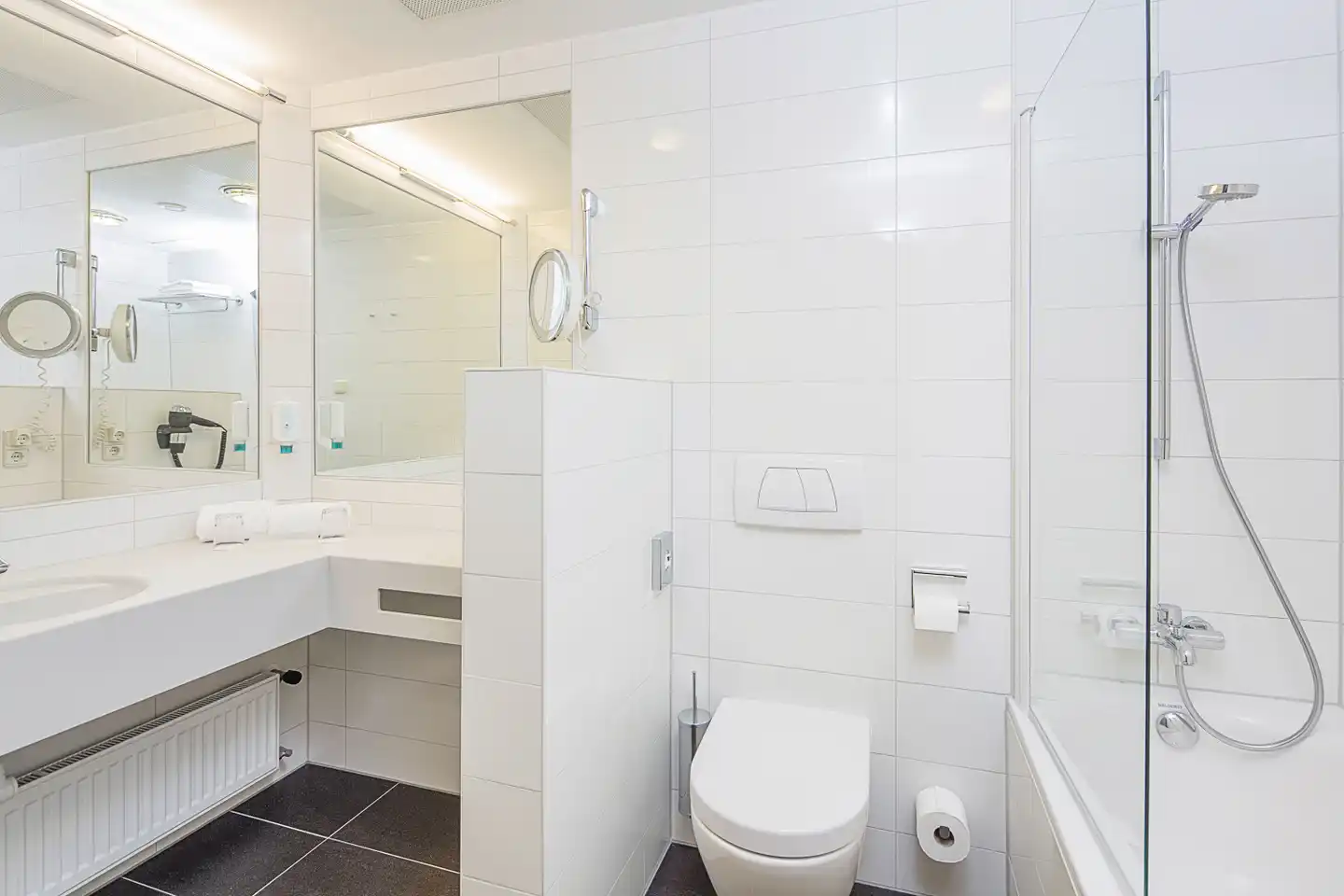 Hotel Schillerpark Linz, a member of Radisson Individuals Badezimmer