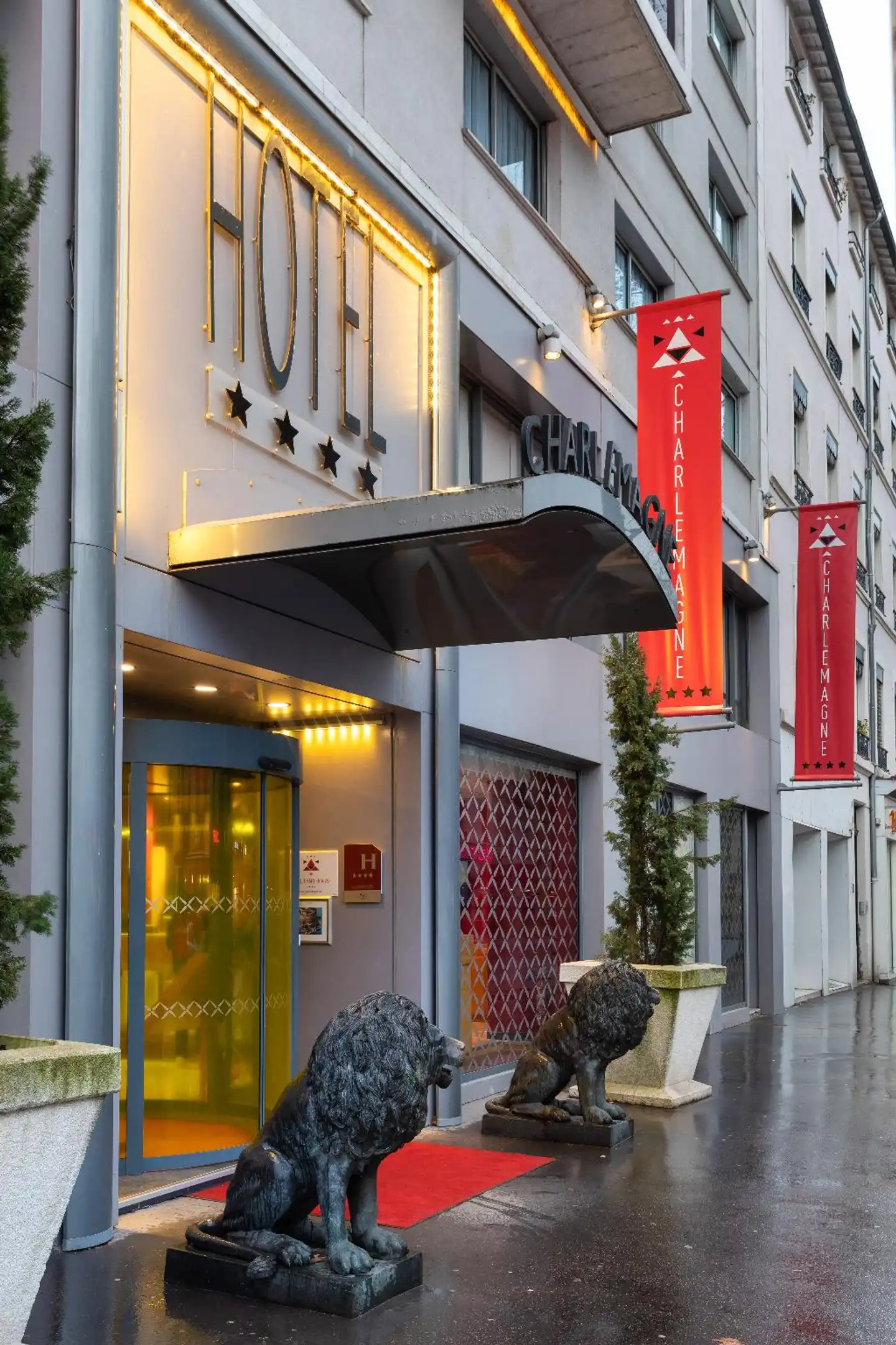 Hotel Charlemagne Aussenansicht