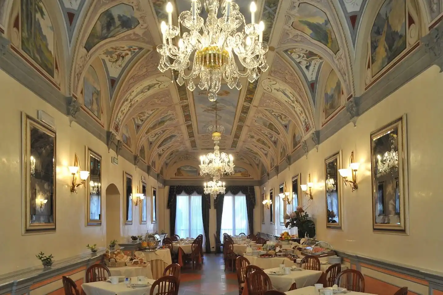 degli Orafi Lobby