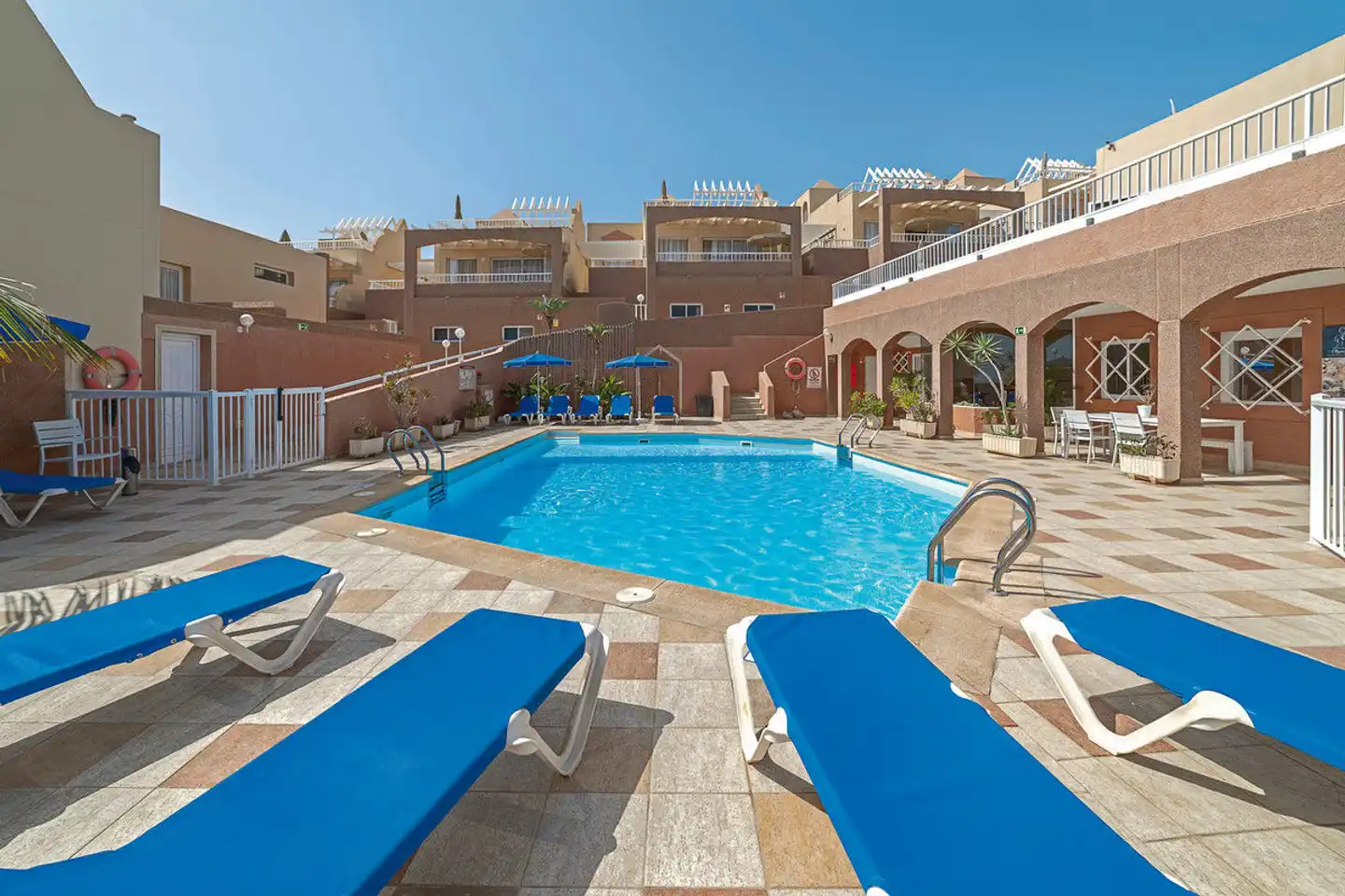 Villas Monte Solana by LIVVO Pool