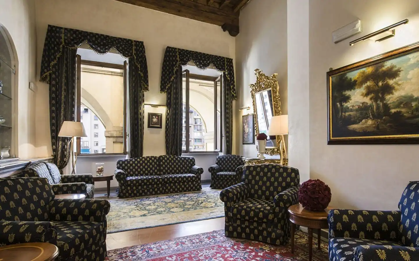 degli Orafi Lobby