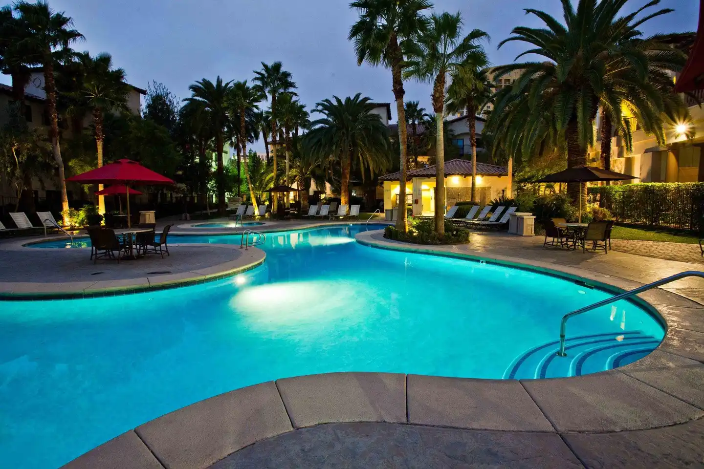 Tuscany Suites & Casino Pool