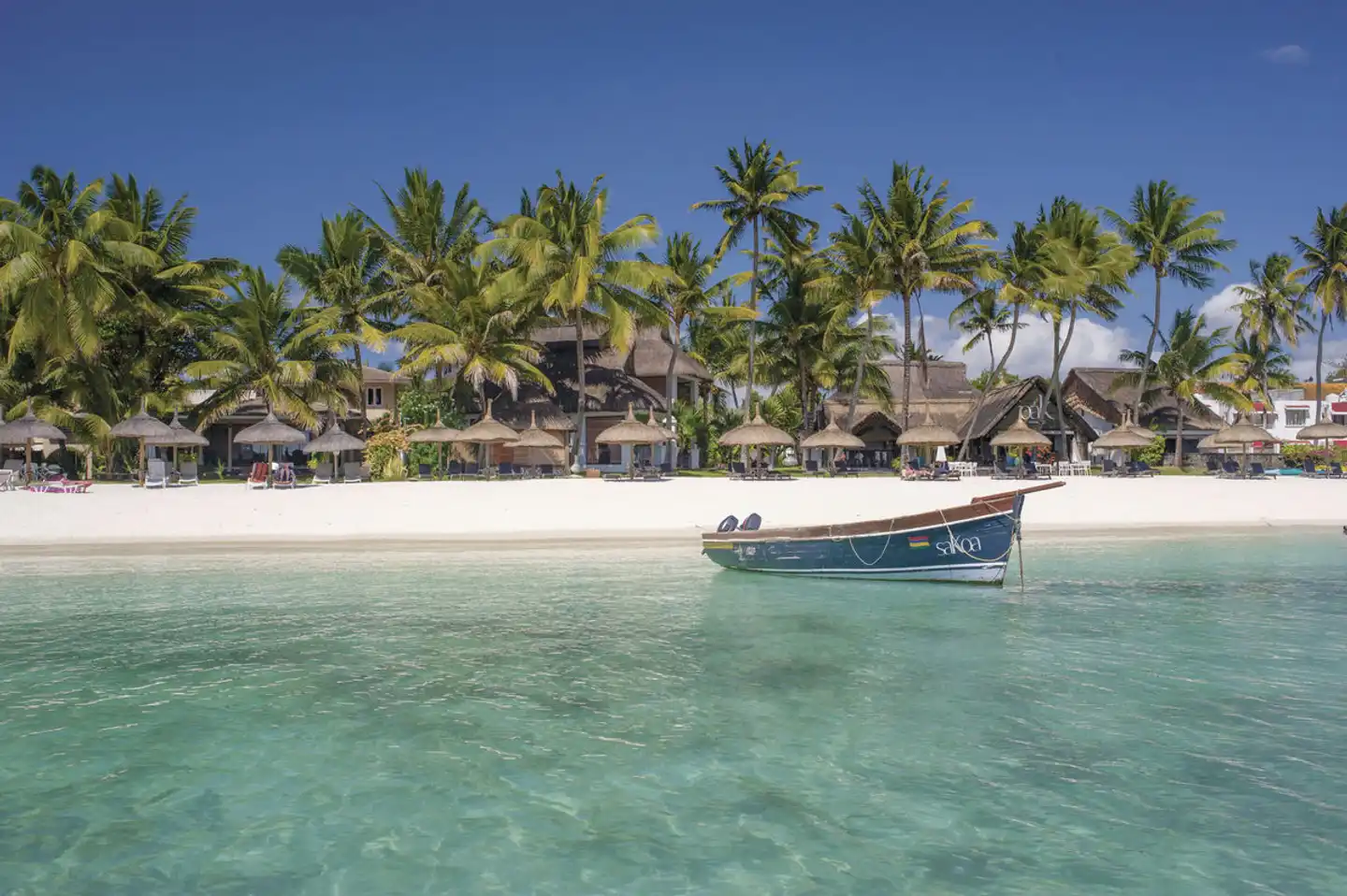 Constance Sakoa Boutik Mauritius Strand
