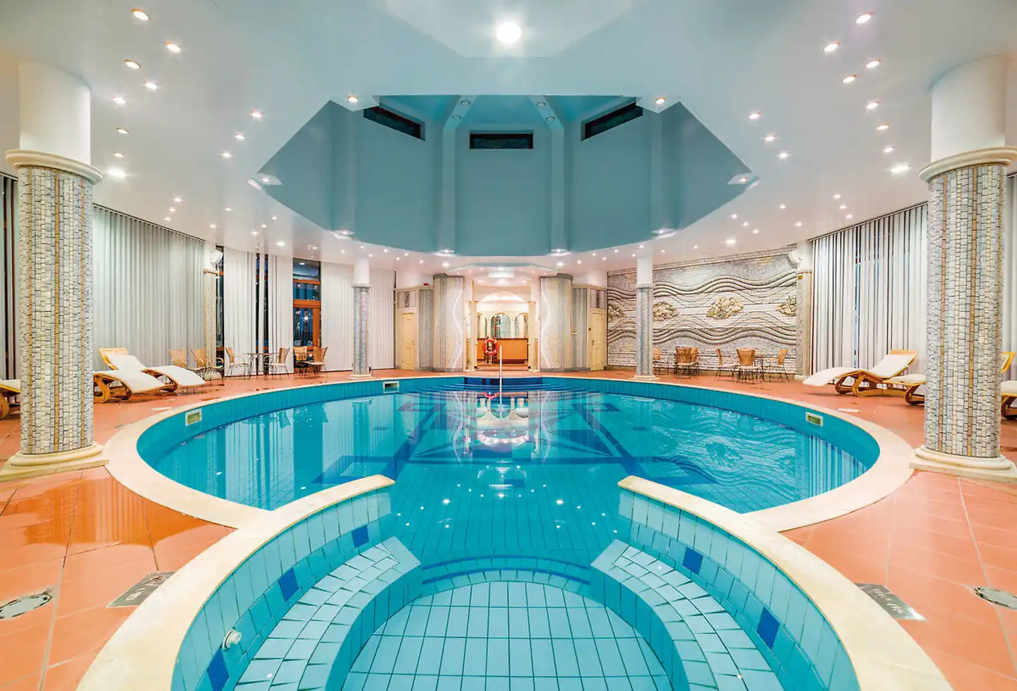 Helena Sands Hallenbad