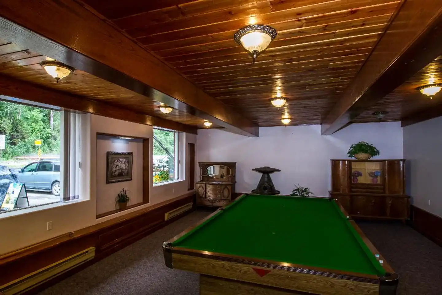 Three Valley Lake Chateau Ltd. Lobby