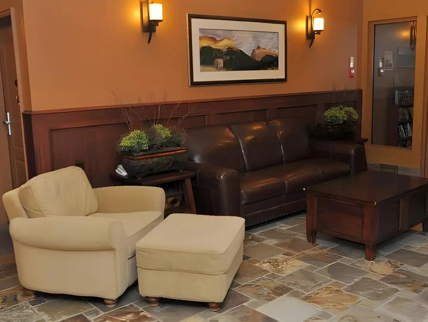 Prestige Inn Golden Lobby