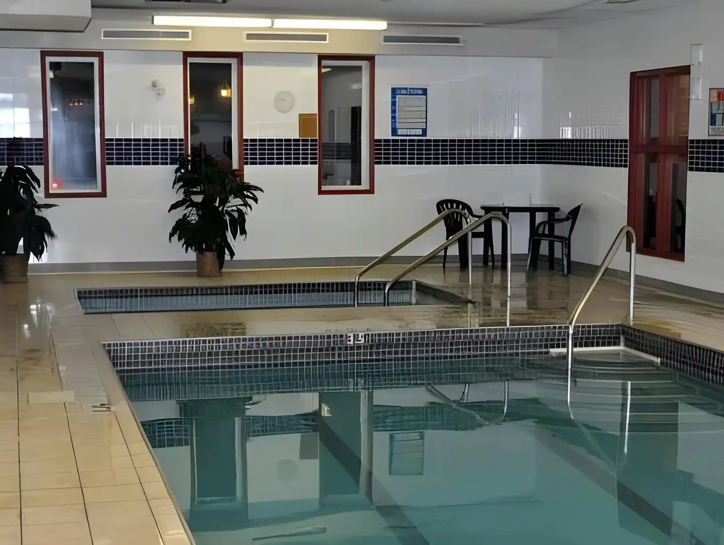 Prestige Inn Golden Sport und Entertainment